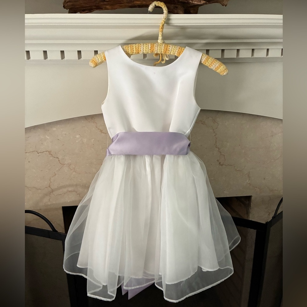 Girls size 10 White special occasion dress